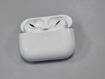 Б/в Навушники Apple airpods pro 2nd generation with magsafe charging case usb-c 01-201011690