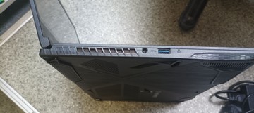 Б/в Ноутбук Msi 15/core i5-11400h ddr4/16gb ddr4/hdd *відсутній/ssd 512 gb/geforce gtx1650 max-q 4gb 01-201018201