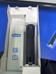 Б/в Електрична зубна щітка Oral-B vitality d103.413.3 pro protect x clean 01-201022487