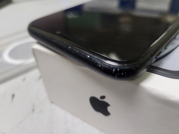 Б/в Мобільний телефон Apple iphone xr 128gb 01-201039827