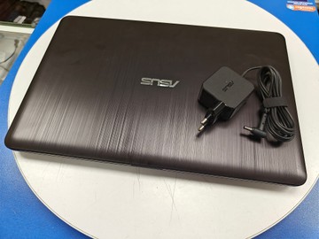Б/в Ноутбук Asus 15/amd a6 9225 ddr4/4gb ddr4/hdd *відсутній/ssd 256 gb/*інтегрована 01-201052367