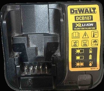 Б/в Шурупокрут Dewalt dcd708 01-201045294