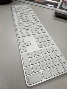 Б/в Клавіатура Apple magic keyboard with touch id and numeric keypad mk2c3 a2520 01-201086063