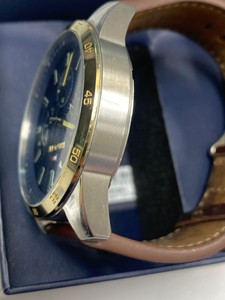 Б/у Часы Tommy Hilfiger ер321,1.20,2507 01-201090402