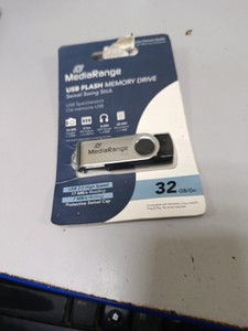 Б/в Флешка Mediarange 32gb 01-201134666