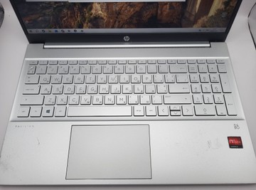 Б/в Ноутбук Hp 15/ryzen 5 4500u ddr4/8gb ddr4/hdd *відсутній/ssd 256 gb/*інтегрована 01-201138805