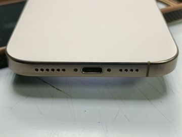 01-200762708: Apple iphone 16 pro max 256gb