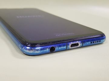 Б/у Мобильний телефон Huawei p smart plus ine-lx1 4/64gb 01-200745763