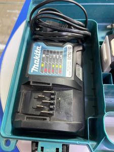 Б/у Шуруповерт Makita df333d 2акб 1.5ah зп 01-200828615