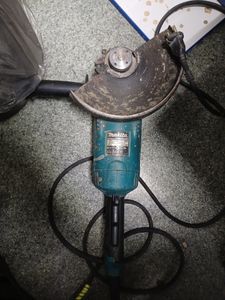 Б/в Кутова шліфмашина Makita ga9020s 01-200830744