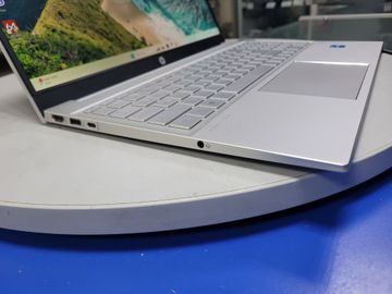 Б/в Ноутбук Hp 15/core i3-1315u ddr5/16gb ddr5/hdd *відсутній/ssd 1000 gb/*інтегрована 01-200831111