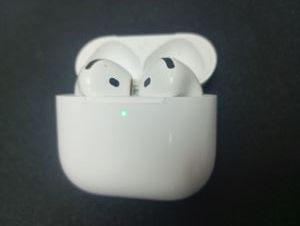 Б/в Навушники Apple airpods 4 01-200845836