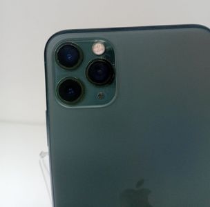 Б/в Мобільний телефон Apple iphone 11 pro max 64gb 01-200867146