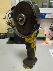 Б/в Кутова шліфмашина Dewalt dcg405 1акб 5ah зп 01-200886597