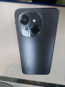 Б/у Мобільний телефон Tecno spark go 1 kl4 4/64gb 01-200893245