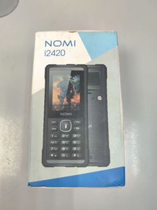 Б/в Мобільний телефон Nomi i2420 01-200907553