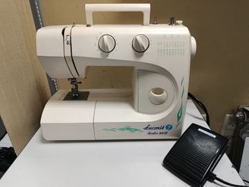 Б/в Швейна машина Lucznik zofia 2015 01-200905585