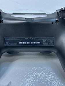 Б/у Геймпад Sony dualshock 4 v2 01-200925446