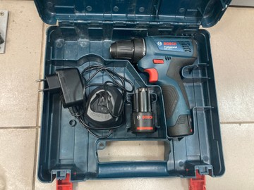 Б/в Шурупокрут Bosch gsr 120-li 2акб зп 01-200930299