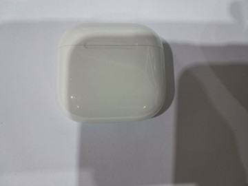 Б/у Навушники Apple airpods 4 01-200924600
