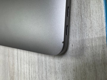 Б/в Ноутбук Apple macbook air a1932 13,3`` core i5 1,6ghz/ram8gb/ssd256gb/intel uhd graphics 617 01-200954962