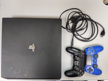 Б/в Ігрова приставка Sony playstation 4 pro 1tb 01-200966107