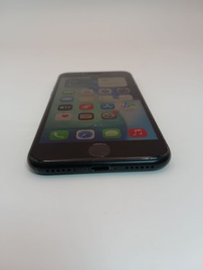 Б/у Мобільний телефон Apple iphone se 2020 64gb 01-200990048