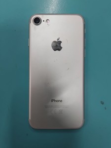 Б/в Мобільний телефон Apple iphone 7 32gb 01-201001329