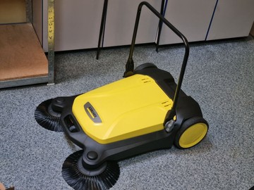 Б/в Підмітальна машина Karcher s 4 twin 01-201006256