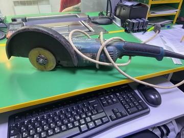 Б/в Кутова шліфмашина Makita ga9020s 01-201016483