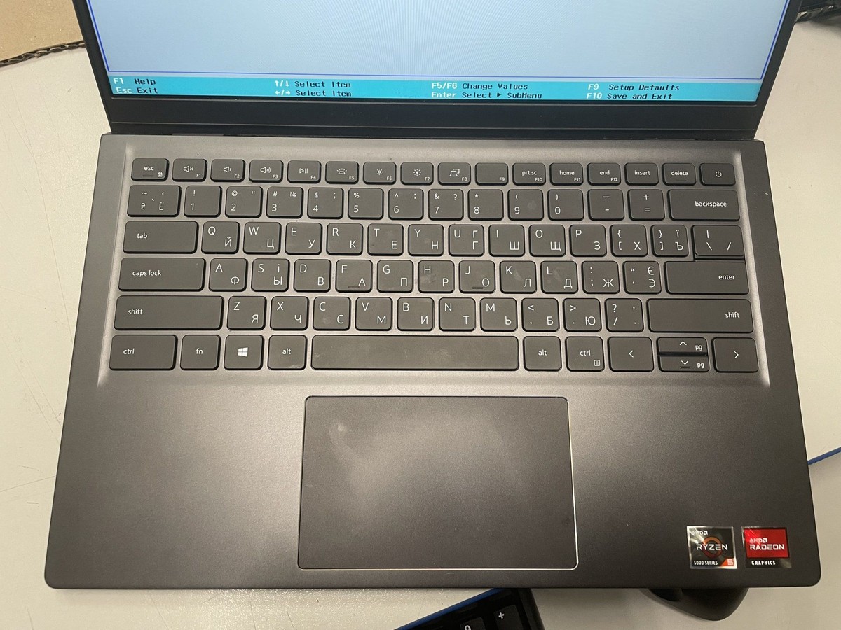 Ноутбук Dell 14/ryzen 5 5500u ddr4/8gb ddr4/hdd *відсутній/ssd 256