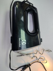 Б/в Міксер Electrolux ehm3310 01-201075950