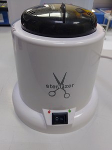 Б/в Стерилізатор Tools Sterlizer для манікюрних інструментів 01-201092419