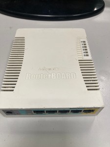 Б/в Бездротовий маршрутизатор Mikrotik rb951ui-2hnd 01-201096430