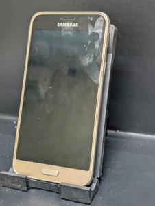 Б/в Мобільний телефон Samsung galaxy j3 2016 j320h 01-201100974