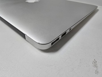 Б/в Ноутбук Apple macbook air a1466 2017 13,3" core i5 1,8ghz/ram8gb/ssd128gb/intel hd graphics 6000 01-201154629
