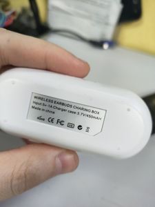 01-200609153: Wireless earbuds