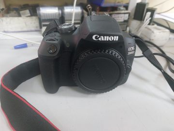 01-200751159: Canon eos 2000d body