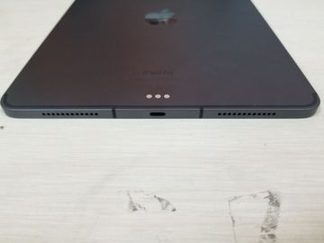 01-200611961: Apple ipad air 2022 wi-fi + 5g 256gb