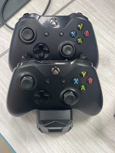 01-200778895: Microsoft xbox one x 1tb