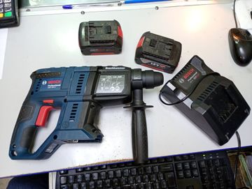 01-200788159: Bosch gbh 180-li professional