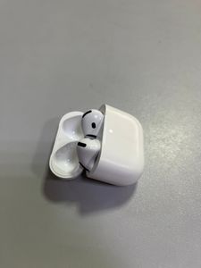 01-200798029: Apple airpods 4