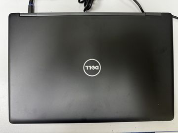 Dell 15/core i5 8350u ddr4/16gb ddr4/hdd *відсутній/ssd 256 gb/geforce mx130 2gb