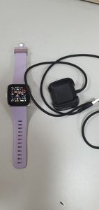 Б/в Смарт-годинник Fitbit versa lite 01-200784845