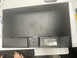 Б/у Монитор Philips 243v7q 01-200833832