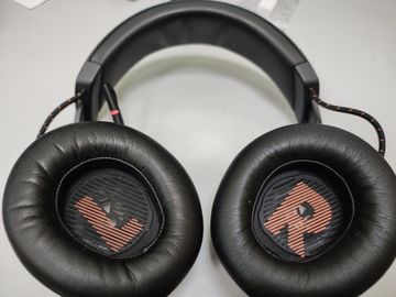 Б/у Наушники Jbl quantum 610 01-200841250