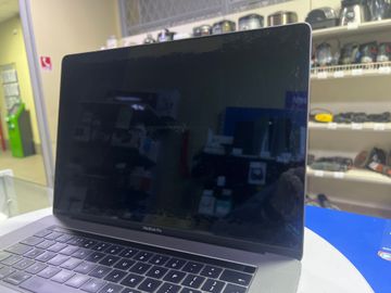 Б/в Ноутбук Apple екр. 15,4/ core i7 2,7ghz/ ram16gb/ ssd512gb/ amd pro455 2gb/touch bar 01-200844819