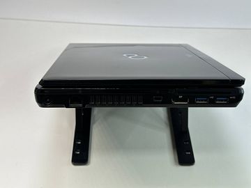 Б/у Ноутбук Fujitsu єкр. 12.5/ core i5 3320m 2,6ghz/ ram4gb/ hdd320gb/ dvdrw 01-200854153