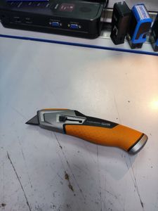 Б/в Ніж туристичний Fiskars Pro carbonmax 01-200872262