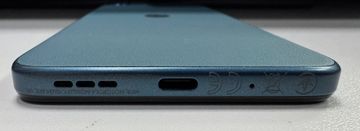 Б/в Мобільний телефон Motorola moto g06 4g 4/64gb 01-200881082